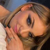 katie🧃(@katiemedleyy) 's Twitter Profile Photo