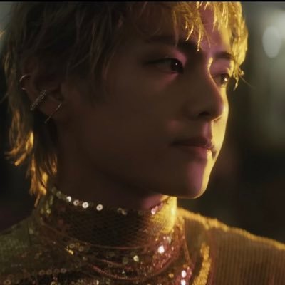 taetaebark's profile picture. rest of my life♡ ~ 방탄소년단. STREAM LOVE ME AGAIN MV!!!!! STREAM LAYOꪜER!!!!!