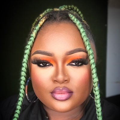 Makeup artist , Gele stylist, face painter ! also sell sex toys and home appliances. IG : Uniquetouch4u FB: unique jatto Kwin