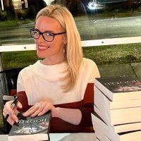 Emily McIntire (@authoremilym) 's Twitter Profile Photo Emily McIntire (@authoremilym) 's Twitter Profile Photo