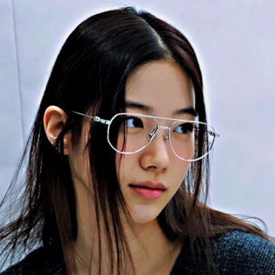 Daily Pics/Vids of LE SSERAFIM’s #KAZUHA #카즈하 ——— fan account ———