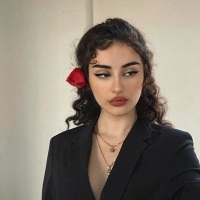 JMhhmd's profile picture. هادئ بينما داخله يفيض