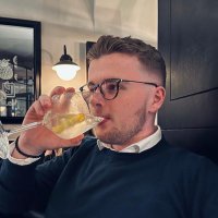 Simon (@simplyr6s) 's Twitter Profile