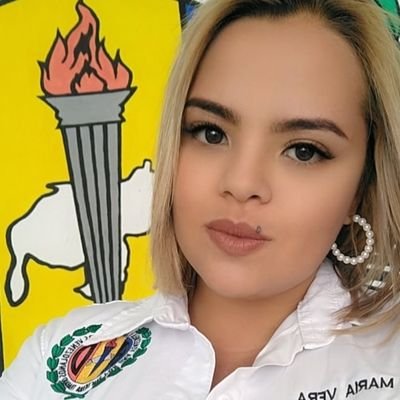 Mujer
Venezolana 🇻🇪
Concejal del Municipio Libertador.
Enamorada de mis negritos