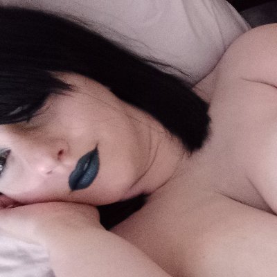 Findomme, MILF, curvy. Silly & sweet sadist.  Hairy half goth, half hippie.
Demi/Ace Domme - I control your soul & mind, body follows.
$30 Min tribute to DM.