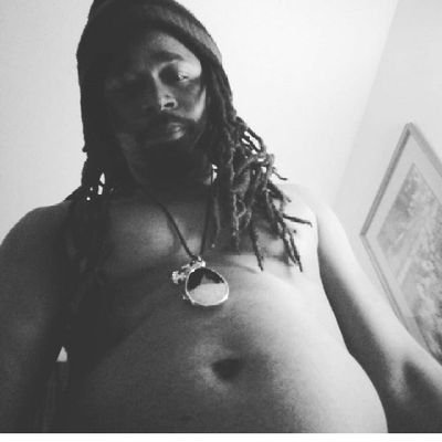 AlexanderG38292's profile picture. account got pulled wasn't that popular 😂 but ya boi is back come follow me on twitch as well LFG Raider nation LakerNation Dem Dodge Dawgs 🏴‍☠️