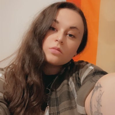 jssbrry's profile picture. probably tweeting something @lfc related