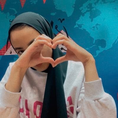 شيٌ ما ينقصني ..ربما امل .. ربما نسيان ..ربما صديق ..ربما انا #درويش