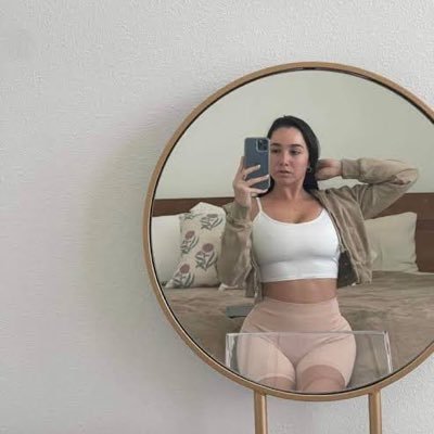 LarryTom935012's profile picture. am rose by name it nice meeting you friends ….. am cool an nice to talk to if you don’t mine been a friend …. im cool an nice to talk to ❤️❤️😍