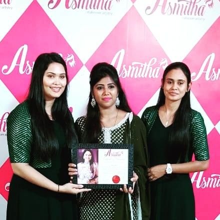 professional Makeup Artist, Hairstylist & saree drapist.
On any Bridal or non bridal event book me as ur Makeover Artist for GLAM pretty ✨ look