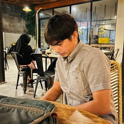 Jangan Kepo..cuma tukang kayu https://t.co/b7vw5CQTty