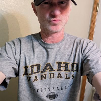 Seahawks Idaho Vandals and Northwest sports fan. Mullan High School Class of 1991. Truth.