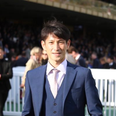 大井の騎手です。よろしくお願いします。
復帰までの期間限定でやらせて頂きます。