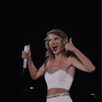 claire :) (@isntitenchanted) 's Twitter Profile