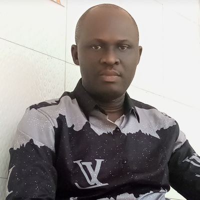 Crusader of truth. I am a forex trader. member of RoyalQ and @LFC 🏳️🔛🔝 Open to learning new ideas in business more money on my mind.