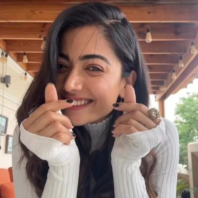 Riya23039661's profile picture. Kamal sir ❣️ | Rashmika ❣️| virat❣️ |

Fan girl of kamal sir ❤️