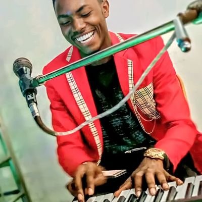 Gospel music lover
Lead vocalist
Have Got the Worshiper in me🙏🔥🙌🙇