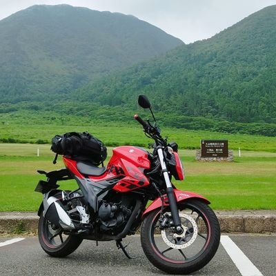 広島　初心者バイク乗り
愛車：ジクサー150　レッド

子供：5歳男　0歳女

通勤で毎日乗ってるのでお見かけしたらヤエーお願いします(笑)

無言フォロー失礼します。