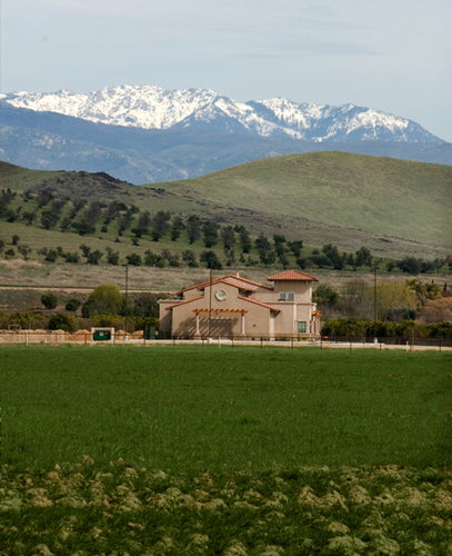 Located in the foothills of the Sierra Nevada, Pacific Crest is a progressive, rapidly growing equine veterinary practice.