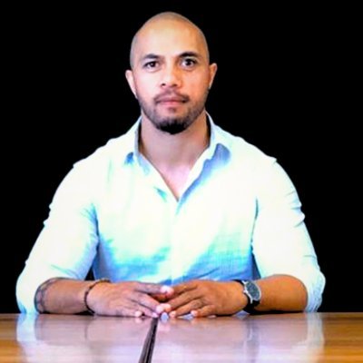 Making Money Online. Self Mastery Offline.
Building my Brand with Systems and Software