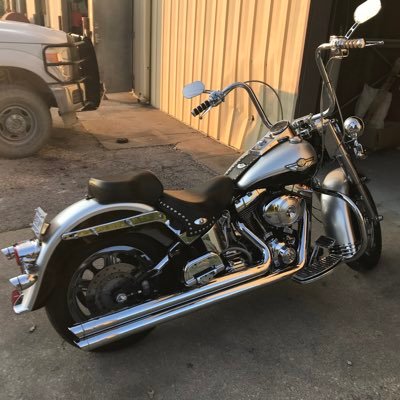 BillySm30932435's profile picture. 