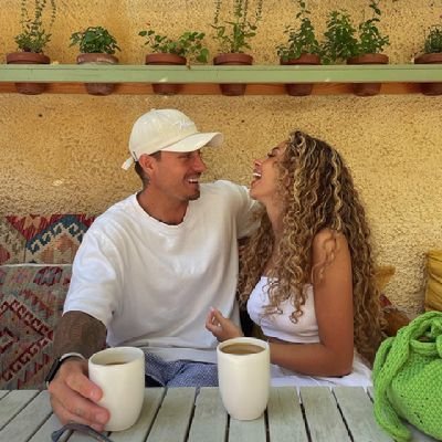 Til_ithurts02's profile picture. Te amo George 🩷