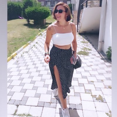 Ne olduğun,hangi ırktan olduğun umurumda değil. haksızlığı görüyorsan aynı yönde direniyoruz demektir #OtizmeMaviIsıkYak💙💙