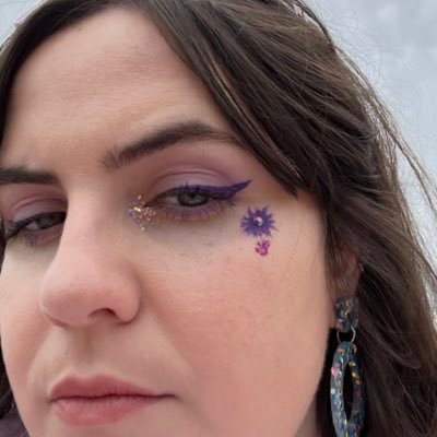 Adeeeeeey_'s profile picture. we are such stuff as dreams are made on ✨ 🏳️‍🌈 she/her