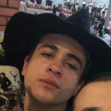 pachecocesarr's profile picture. 