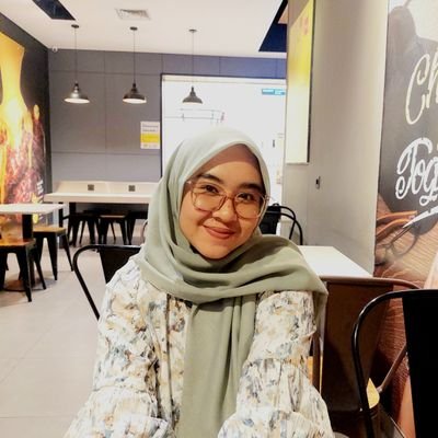 ZafirahRama's profile picture. rndm!