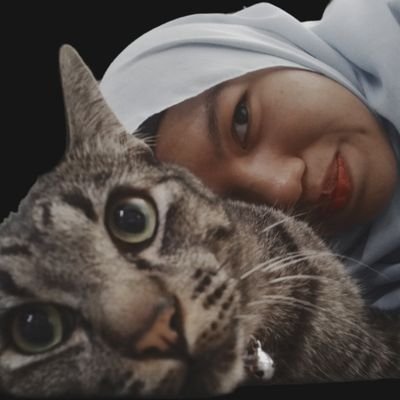 25 • majored in Linguistics • cat mum • I kinda sometimes stream on twitch, maybe stop by?