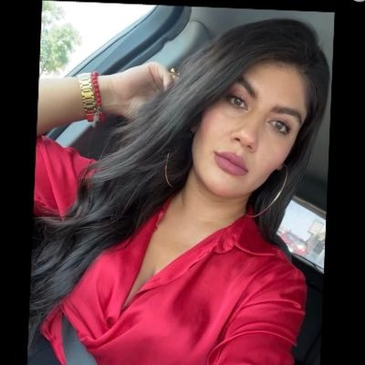 Licenciada en Derecho, subdirectora municipal de educación, enamorada de mi hijo y la vida.