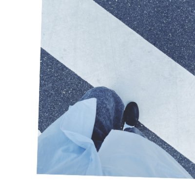 triflesong_'s profile picture. 音を食べて生きてます。雑貨、家具、喫茶、本、写真、服、料理、テニス、バスケを好む者です。