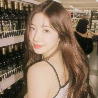 lula (@tinyunha) 's Twitter Profile