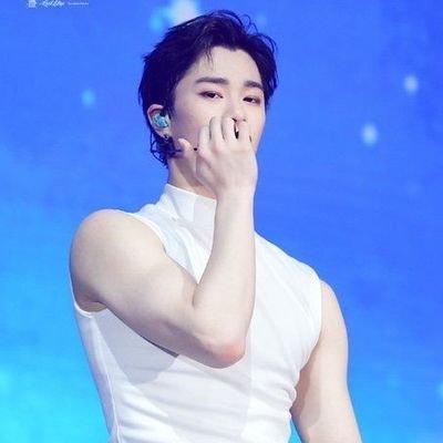 MOON__JERRY's profile picture. ░♡░░♡░░♡░░♡░░♡

                                           #on_my_way_to_Moonఇ           #ASTRO