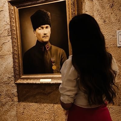 ipekylcn1's profile picture. uykusuz ve dengesiz