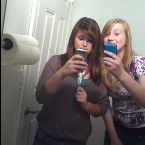 mscookiejar020's profile picture. Hi, were Rylee and Carly, and we make videos for a little something called YouTube!(: Follow our personals: @carbarcookiejar & @rylee_ashton (: