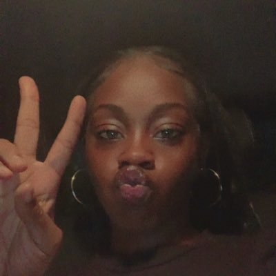 yahkia_w's profile picture. About the bag