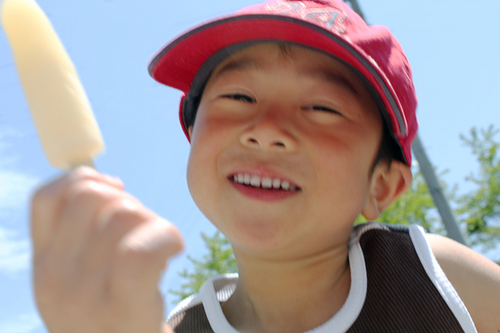 SmileToshihide's profile picture. PIXTAでクリエイター参加しています。人物に特化して優良な写真をアップしていきます。