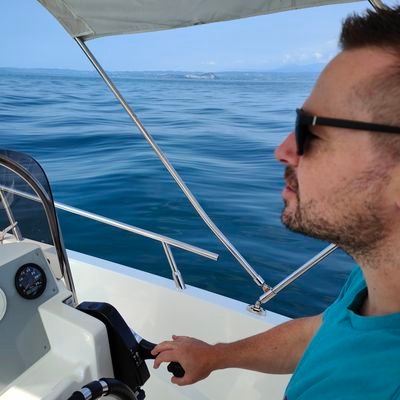 Musing all things tech and sport related. Working for Vodafone. Opinions my own.