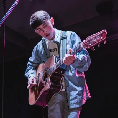 guitarist/singer/songwriter from Scotland. CGS young male artist of the year 2022 + 2023. daily record write up below ⬇️