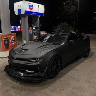 RRWest_'s profile picture. 👋