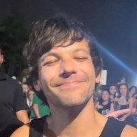 steal my larry(@smylarrie) 's Twitter Profile Photo