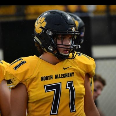 North Allegheny Football#71/3.9 weighted GPA/6’2 240lbs/Offensive Line/co 2025