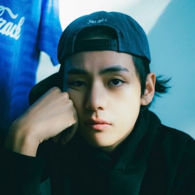 kth_tataborahae's profile picture. OT7 stan account 💜✨