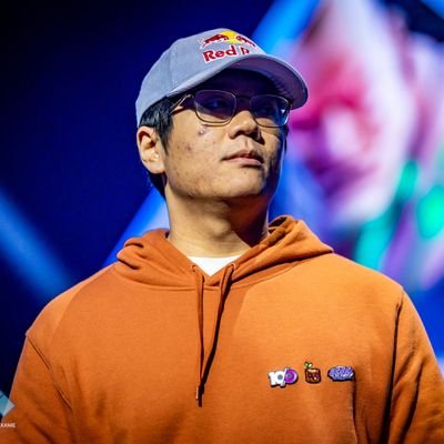 Hoa 'Anakin' Luu | Red Bull Player | @tenomedia | @TEKKEN | 4x EVO Finalist | 5x TWT Global Finalist | https://t.co/4hOVtXXAfK | hoaluu629@gmail.com |