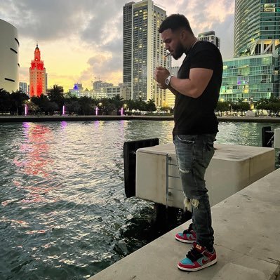 1jsoss's profile picture. 