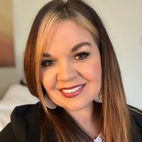 Niki Henderson (@nikirdh) 's Twitter Profile