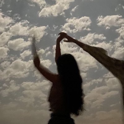 0_rhfi's profile picture. 