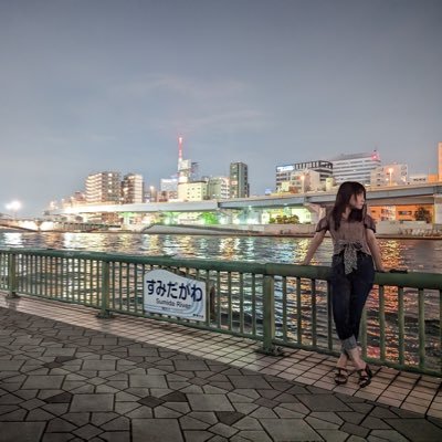 仕事と飲むしかしてないぼっち/アクセサリを作るでーたえんじにあ/https://t.co/ZTxFx2HZx7/下町・お店・料理・写真/ #みどりのビール備忘録/質問箱https://t.co/9ZV30t1lQ5